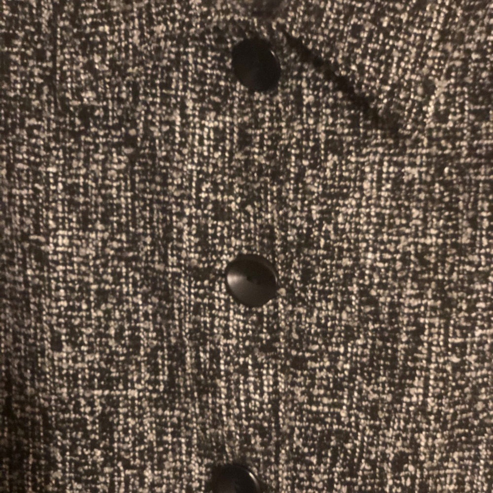 Women’s Blazer - Picture 4 of 4